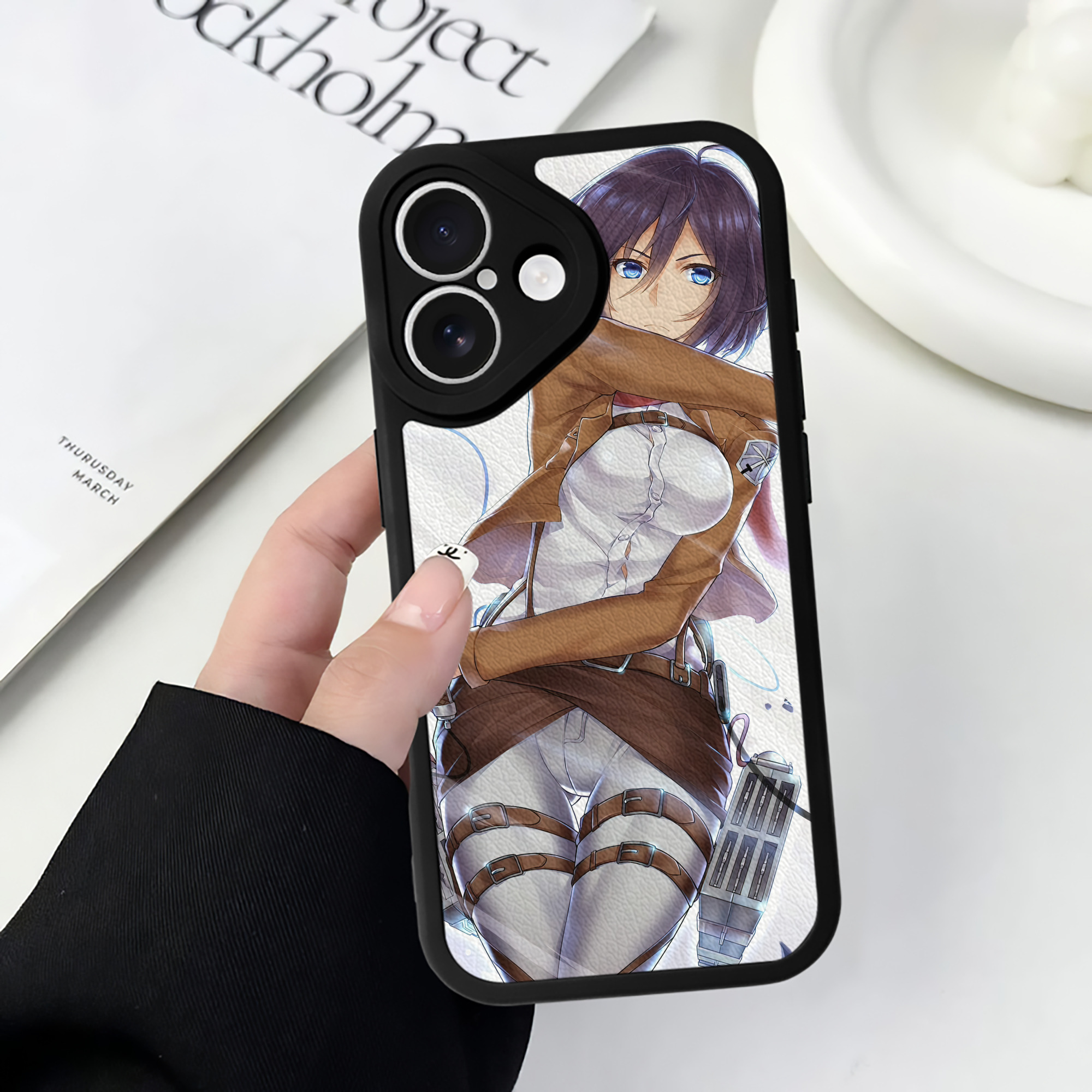（画像用） 進撃の巨人 Attack on Titan 【iPhone 16シリーズ対応】シリコンスマホケース（レザー調） 材質：シリコン